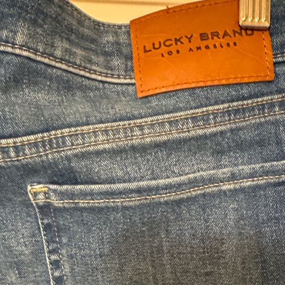 Lucky Brand Dark Blue Women's straight leg size 32/14 new without tags - Picture 3 of 7
